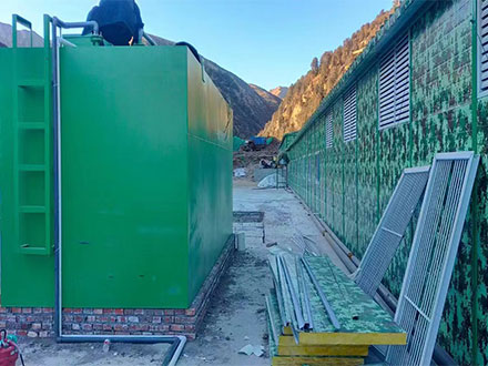 高速服務區(qū)污水處理設備